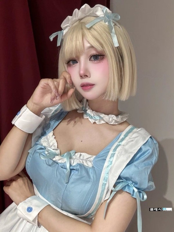 야릇한 옷차림 정다별이 이미지 8