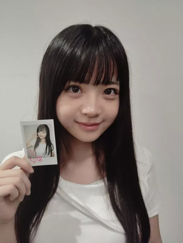 26년 1월1일 AV배우로 데뷔한 이노우에 모모 이미지 3