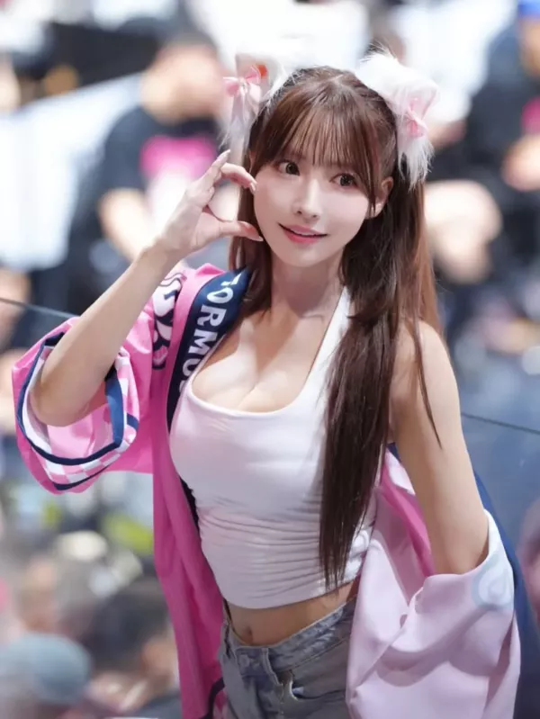 대만 치어리더로 활동 중인 미카미 유아짱 이미지 3