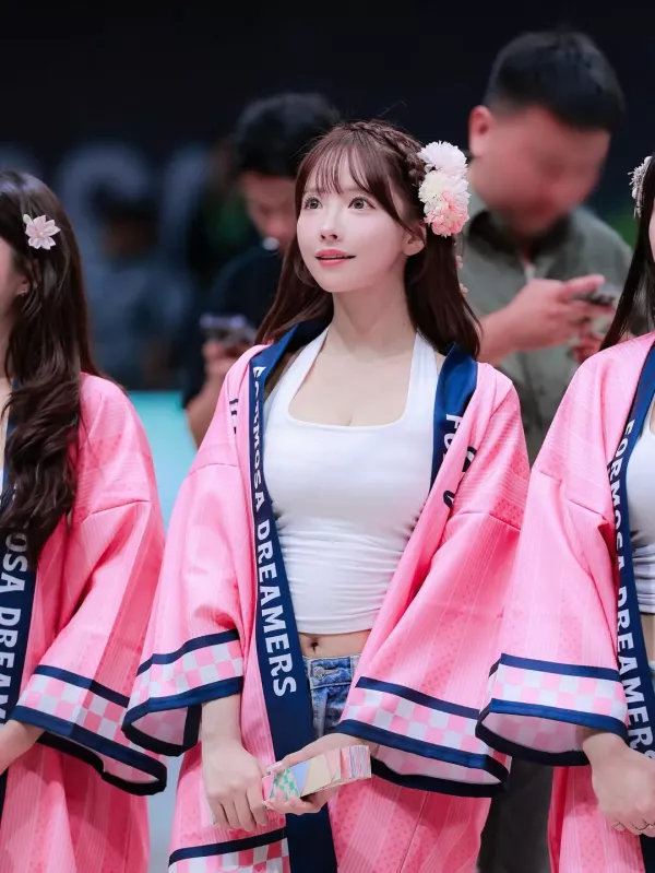 대만 치어리더로 활동 중인 미카미 유아짱 이미지 15