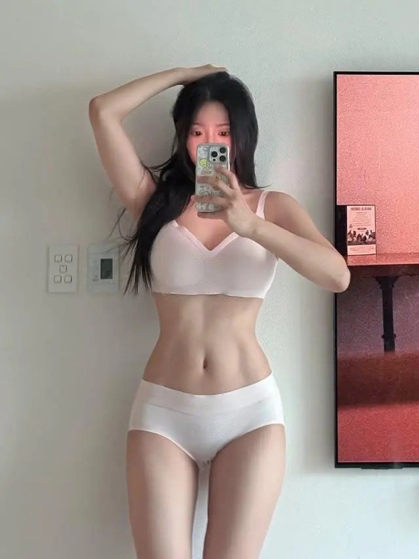 불 붙은 몸매 이미지 1