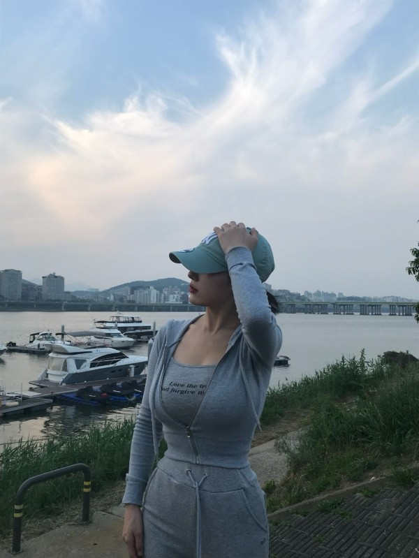 최근 한강가면 꼭 볼수있는 패션 이미지 4
