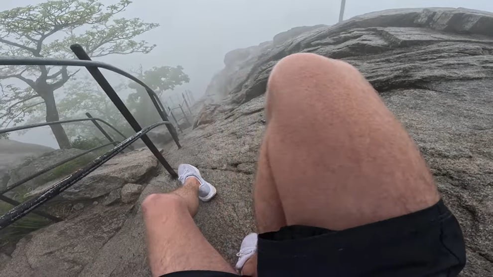 🏔️ 외국인이 서울에서 혼자 등산하다가 거의 죽을뻔한 이유 이미지 10