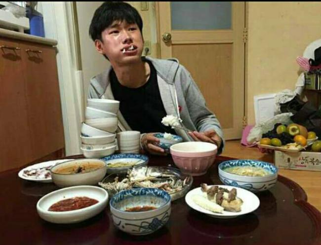 짬뽕 하나 주문하고 짬뽕 세 개 먹은 사람 이미지 2